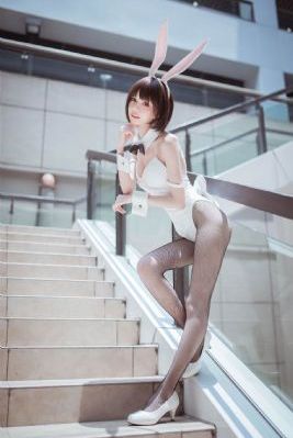亚洲欧美丝袜国产_4K完整视频观看